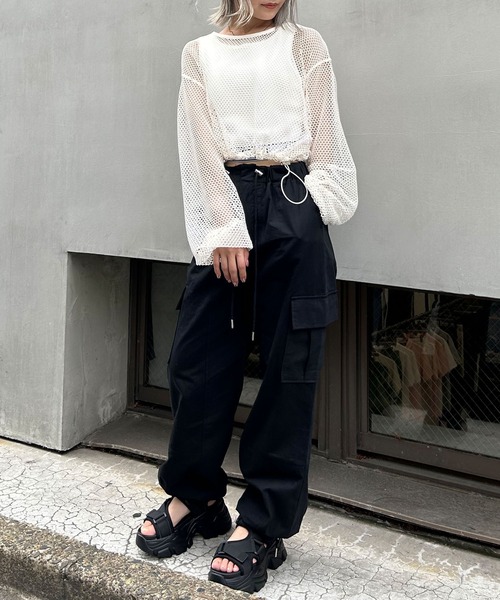 INGNI(イング)の「裾ドロストメッシュプルオーバー/A(その他トップス・レディース・アイボリー/ブラック・M)」の5枚目の写真