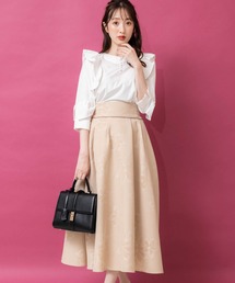 ジャガード花柄スカート