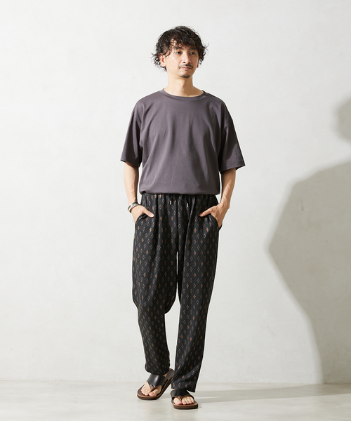 JOURNAL STANDARD relume（ジャーナルスタンダード　レリューム）の「ダイヤリーフ ジャガードジャージーパンツ（その他パンツ・メンズ・ブラック/ボルドー・MEDIUM/LARGE/SMALL）」の13枚目の写真