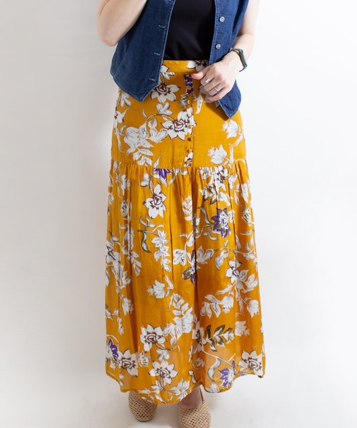 ALL ORDINARIES(オールオーディナリーズ)の「モダールサテン花柄スカート(スカート・レディース・イエロー・M)」の1枚目の写真