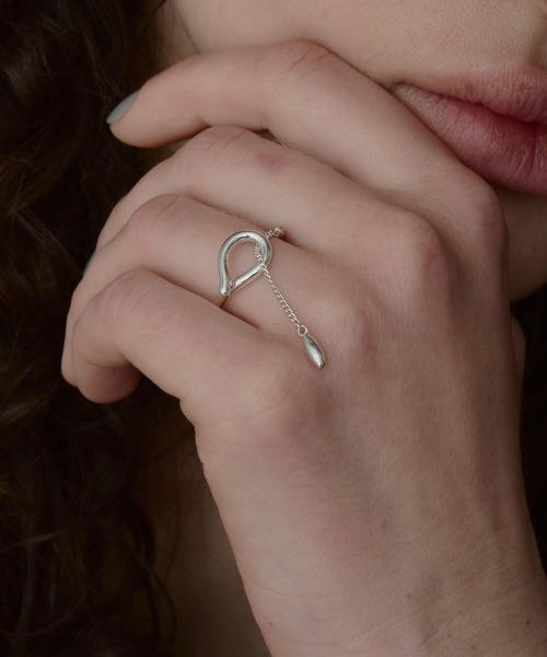 loni（ロニ）の「【金属アレルギー対応】Seed asymmetry ring/アシンメトリーリング（リング・レディース・ゴールド/シルバー/その他・#13/#11）」の2枚目の写真