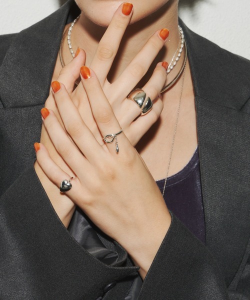 loni（ロニ）の「【金属アレルギー対応】Seed asymmetry ring/アシンメトリーリング（リング・レディース・ゴールド/シルバー/その他・#13/#11）」の7枚目の写真