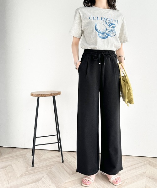classicalelf(クラシカルエルフ)の「プラスワンでトレンド感高まる。光沢リップルリラックスパンツ(その他パンツ・レディース・ベージュ系その他/ブラック・SMALL/MEDIUM/LARGE/X-LARGE)」の13枚目の写真