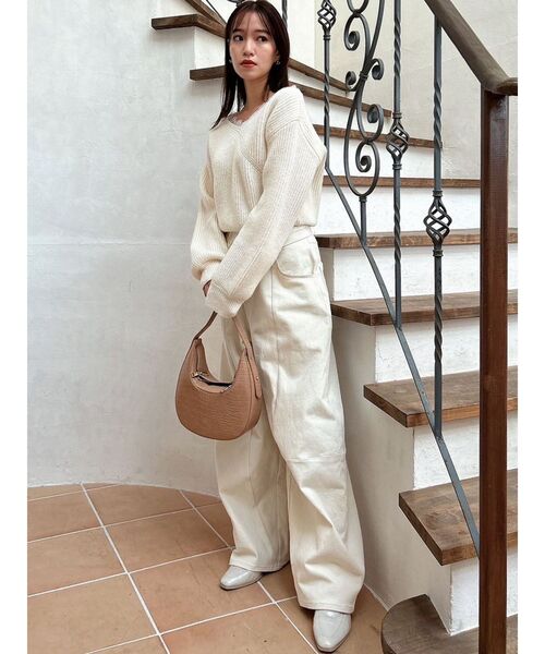 dazzlin（ダズリン）の「レースレイヤードオーバーニットトップス（ニット/セーター・レディース・ベビーピンク/チャコールグレー/ブルー/ベージュ/オフホワイト/ピンク・FREE）」の19枚目の写真