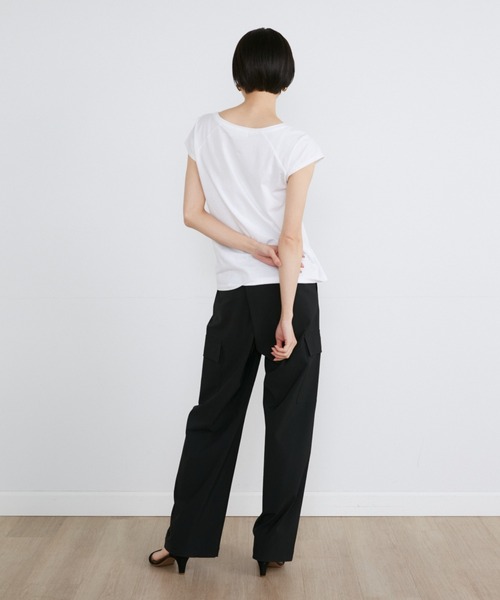 INED(イネド)の「スビン綿MIX天竺フレンチスリーブTシャツ《A-GIRL’S 》(Tシャツ/カットソー・レディース・ブラック/ライトパープル/ネイビー/ホワイト・9号/11号)」の10枚目の写真