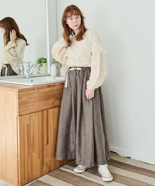 Crisp（クリスプ）の「ベルトフレアスカート（スカート・レディース・グレー/ベージュ・FREE）」の3枚目の写真