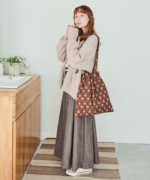 Crisp（クリスプ）の「ベルトフレアスカート（スカート・レディース・グレー/ベージュ・FREE）」の6枚目の写真