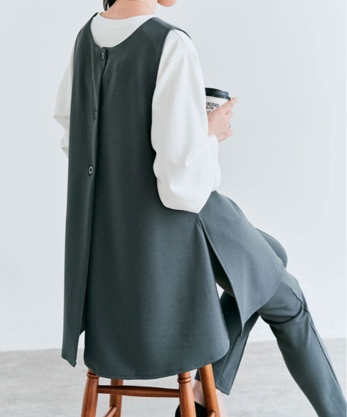 kirakiraShop(キラキラショップ)の「「mochiz」3way セミ フレア ジレ ベスト(ベスト・レディース・ブラック/ネイビー/ライトベージュ/チャコール・L/M)」の3枚目の写真