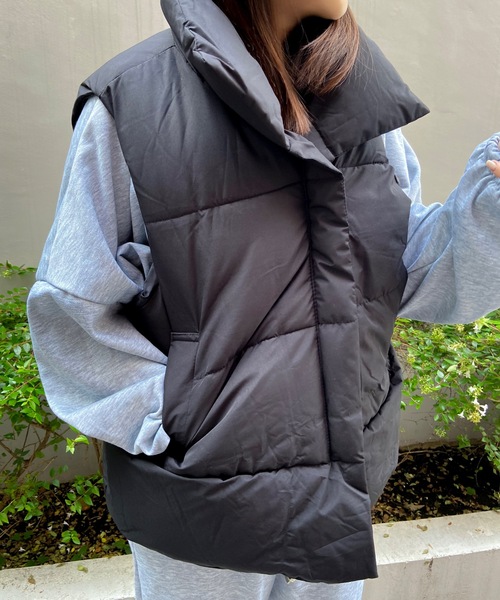 SHEPP(シープ)の「スタンドネック中綿ベスト(ダウンベスト・レディース・ベージュ/ブラック/ホワイト・M/XL/XXL/L)」の6枚目の写真