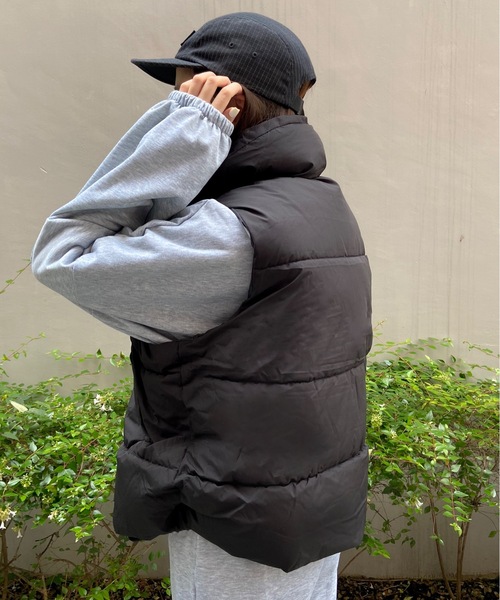 SHEPP(シープ)の「スタンドネック中綿ベスト(ダウンベスト・レディース・ベージュ/ブラック/ホワイト・M/XL/XXL/L)」の8枚目の写真