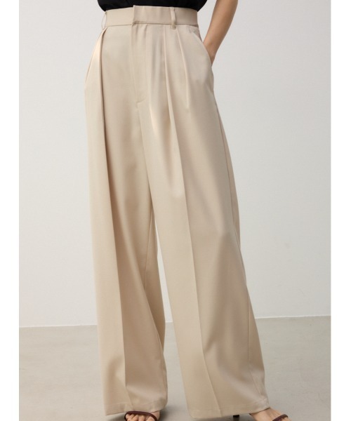 crie conforto（クリーコンフォルト）の「2タックワイドパンツ（スラックス・レディース・ブラック/ベージュ・SMALL/MEDIUM）」の2枚目の写真