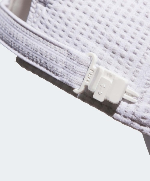 adidas(アディダス)の「シアサッカー キャップ【adidas Golf/アディダスゴルフ】(キャップ・レディース・ホワイト×グレー/スカイブルー・MEDIUM)」の5枚目の写真