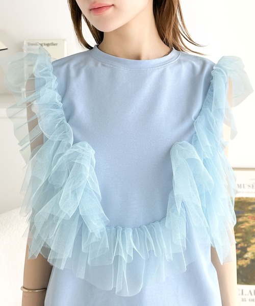 mily bilet(ミウィビレット)の「【mily bilet】360度コーデが華やぐ。フリルデザインノースリーブTシャツ(Tシャツ/カットソー・レディース・ブルー/ブラック/ホワイト・SMALL/X-LARGE/MEDIUM/LARGE)」の6枚目の写真