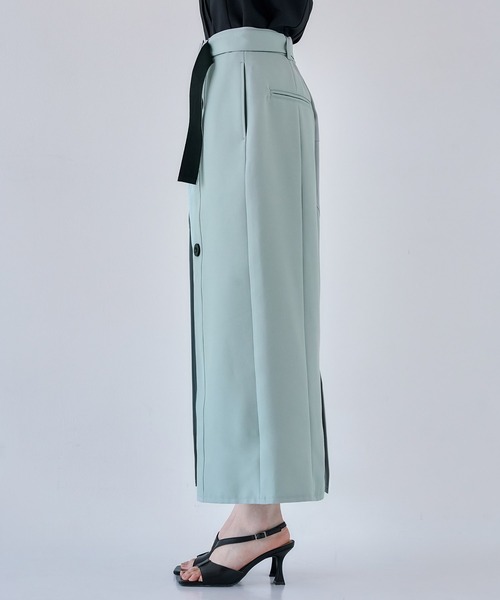 UNITED TOKYO（ユナイテッドトウキョウ）の「カバーシェイプアシメスカート｜細見え/ウォッシャブル/防シワ/オフィスカジュアル/春服（スカート・レディース・グレー/ブルー/ブラック・1/2/3）」の12枚目の写真