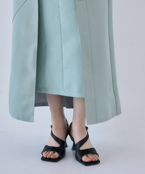 UNITED TOKYO（ユナイテッドトウキョウ）の「カバーシェイプアシメスカート｜細見え/ウォッシャブル/防シワ/オフィスカジュアル/春服（スカート・レディース・グレー/ブルー/ブラック・1/2/3）」の7枚目の写真