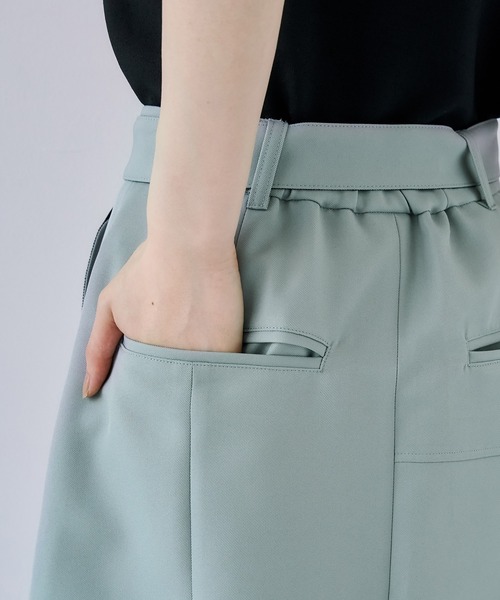 UNITED TOKYO（ユナイテッドトウキョウ）の「カバーシェイプアシメスカート｜細見え/ウォッシャブル/防シワ/オフィスカジュアル/春服（スカート・レディース・グレー/ブルー/ブラック・1/2/3）」の8枚目の写真