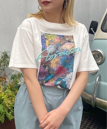 フラワーグラフィックプリントTシャツ