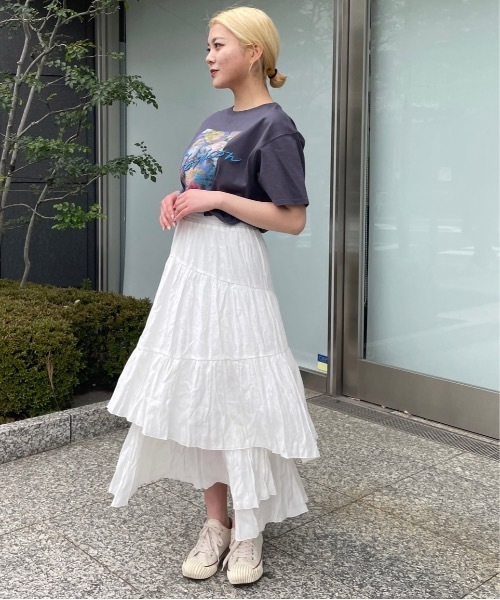 one way（ワンウェイ）の「フラワーグラフィックプリントTシャツ（Tシャツ/カットソー・レディース・ホワイト/アッシュグレー/サックスブルー/スミクロ/ホワイト×ブルー・FREE）」の15枚目の写真