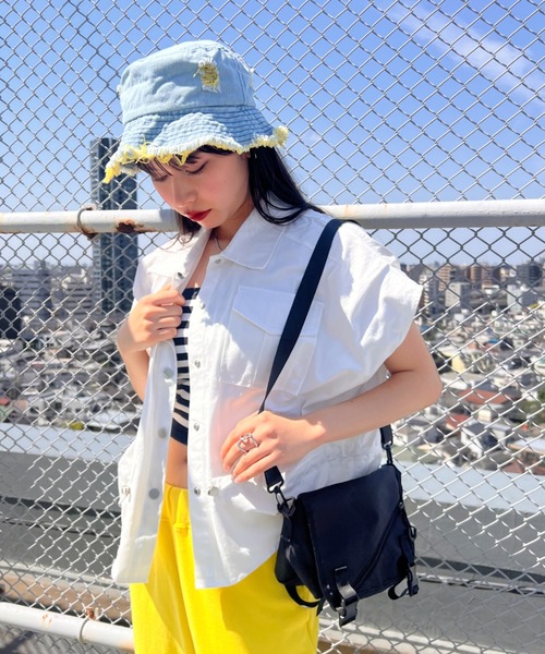 Loueme(ルエム)の「カラーフリンジクラッシュデニムバケットハット(ハット・レディース・イエロー/オレンジ/ピンク/グリーン・FREE)」の19枚目の写真