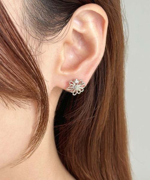 セール】デイジーフラワーピアス（ピアス（両耳用））｜sowang（ソワン