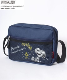 PEANUTS（ピーナッツ）の「PEANUTS（ピーナッツ） SNOOPYスヌーピー キャラクタープリント メッシュポケットミニショルダーバッグ メンズ レディース（ショルダーバッグ・レディース）」