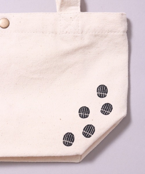 PEANUTS（ピーナッツ）の「(LF)【PEANUTS】プリント キャンバス ミニ トートバッグ（トートバッグ・レディース・アイボリー系1/アイボリー系5/アイボリー系4/アイボリー系3/アイボリー系2・ONE SIZE）」の11枚目の写真