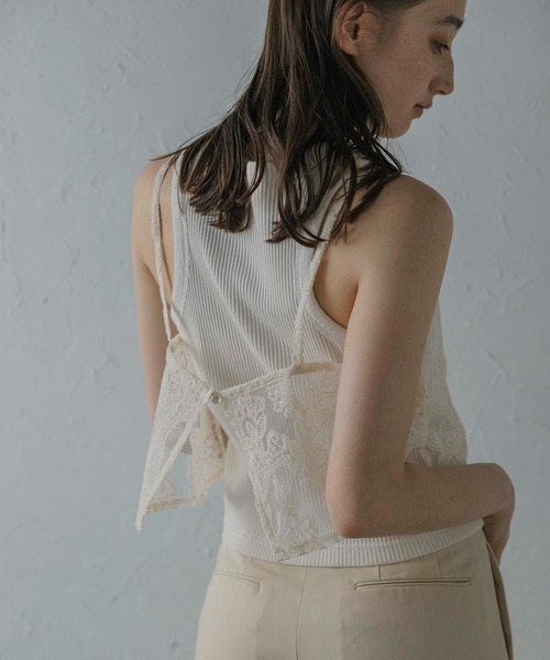 MINERTE(ミネルテ)の「【MINERTE】flower stitch bustier / フラワー刺繍シアービスチェ(キャミソール・レディース・アイボリー/ブラック・FREE)」の15枚目の写真