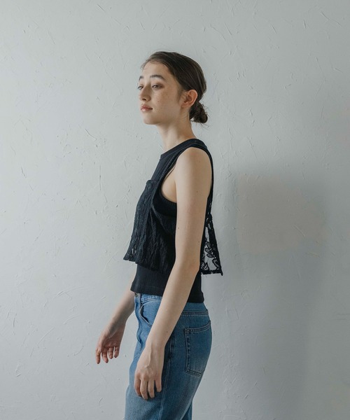 MINERTE(ミネルテ)の「【MINERTE】flower stitch bustier / フラワー刺繍シアービスチェ(キャミソール・レディース・アイボリー/ブラック・FREE)」の11枚目の写真