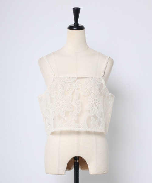 MINERTE(ミネルテ)の「【MINERTE】flower stitch bustier / フラワー刺繍シアービスチェ(キャミソール・レディース・アイボリー/ブラック・FREE)」の4枚目の写真