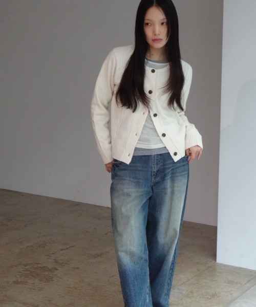 FEKETE（フェケテ）の「CABLE KNIT CARDIGAN / ケーブルニットカーディガン（カーディガン/ボレロ・レディース・ピンク/グレー/アイボリー・MEDIUM/SMALL/LARGE）」の15枚目の写真