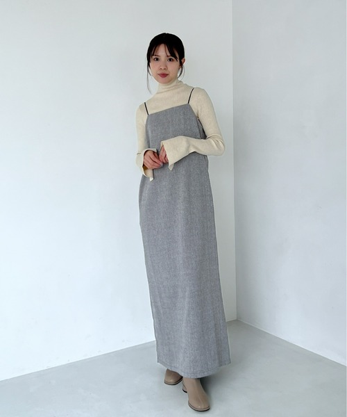 Olu.(オルドット)の「ヘリンボーンキャミソールワンピース(ワンピース・レディース・ブラウン/ライトグレー/グレー・0/1)」の11枚目の写真