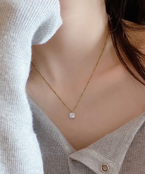 HEARTZ スクエアペンダントネックレス HEARTZ スクエアペンダントネックレス