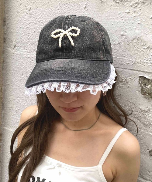 NANEA（ナネア）の「ビーズリボン　レース付きデニムキャップ（キャップ・レディース・ネイビー/ブラック/ブルー・フリー）」の3枚目の写真