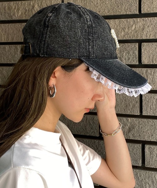 NANEA（ナネア）の「ビーズリボン　レース付きデニムキャップ（キャップ・レディース・ネイビー/ブラック/ブルー・フリー）」の7枚目の写真