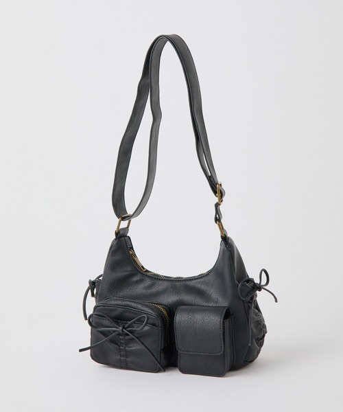 one after another NICE CLAUP（ワンアフターアナザーナイスクラップ）の「ドロストポケットショルダーバッグ（ショルダーバッグ・レディース・ブラック/ダークブラウン/ピンク/ベージュ/ブラウン/サックスブルー/ブラック系その他・FREE）」の3枚目の写真