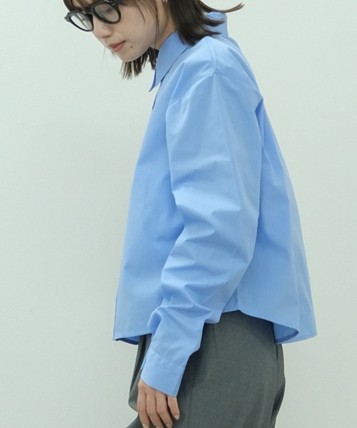 HEILIS(ヘイリス)の「クロップド丈ロングスリーブシャツ / 秋服 冬服 春服 ショート丈 長袖 短丈 レギュラーカラー 韓国 ノームコア ブルー オフホワイト イエロー レイヤード(シャツ/ブラウス・レディース・ブルー/ホワイト/イエロー・FREE)」の6枚目の写真