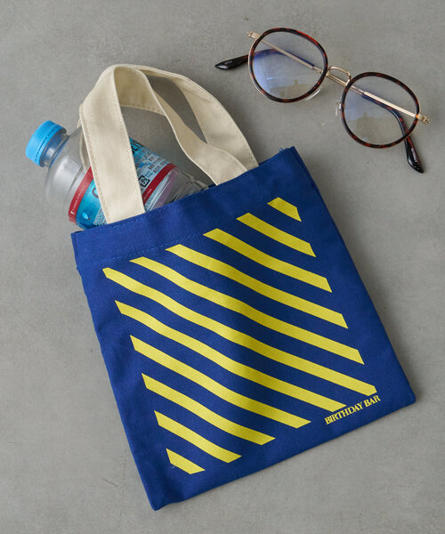 BIRTHDAY BAR（バースデイバー）の「MOTIF GEOMETRY　ミニスクエアフラットバッグ（トートバッグ・レディース・ネイビー/ピンク/オレンジ/アイボリー・0）」の3枚目の写真