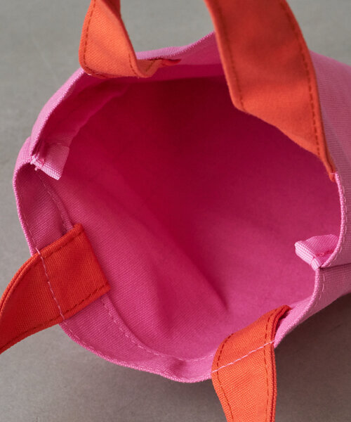 BIRTHDAY BAR（バースデイバー）の「MOTIF GEOMETRY　ミニスクエアフラットバッグ（トートバッグ・レディース・ネイビー/ピンク/オレンジ/アイボリー・0）」の18枚目の写真
