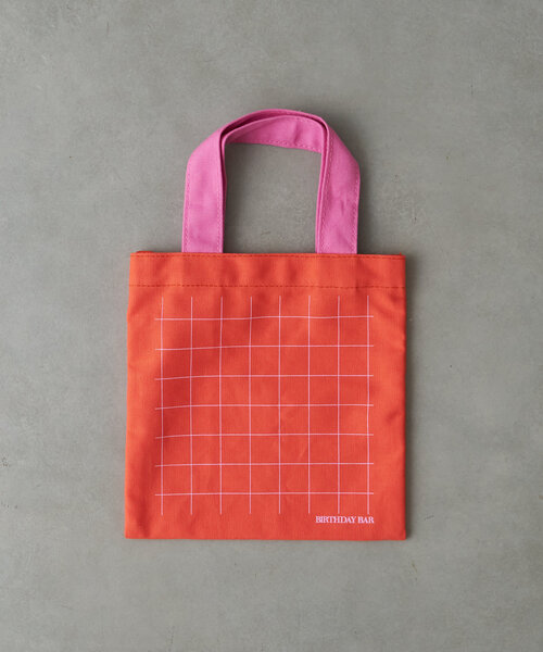 BIRTHDAY BAR（バースデイバー）の「MOTIF GEOMETRY　ミニスクエアフラットバッグ（トートバッグ・レディース・ネイビー/ピンク/オレンジ/アイボリー・0）」の21枚目の写真