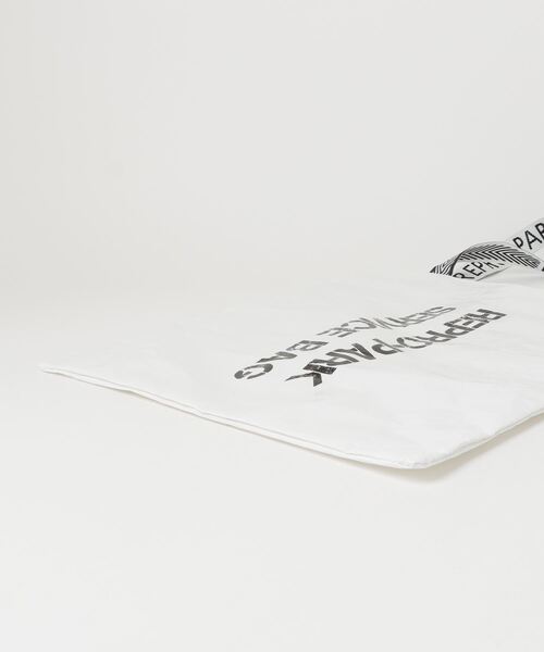 TATRAS CONCEPT STORE（タトラスコンセプトストア）の「REPRO PARK(リプロパーク) Small tote Bag（トートバッグ・レディース・アイボリー/ブラック/イエロー/オレンジ/パープル/ネイビー/グリーン/ホワイト・S）」の10枚目の写真