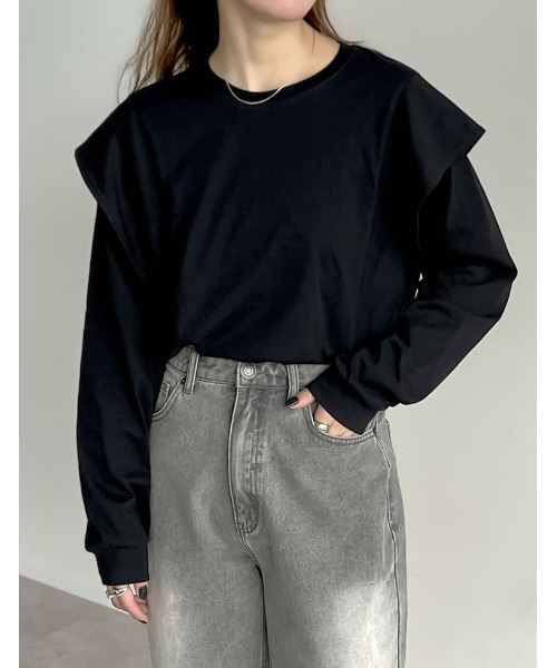 Re:EDIT（リエディ）の「[UVカット][接触冷感]ラッフルショルダーロングスリーブＴシャツ（Tシャツ/カットソー・レディース・ホワイト/ブラック・MEDIUM/LARGE）」の2枚目の写真
