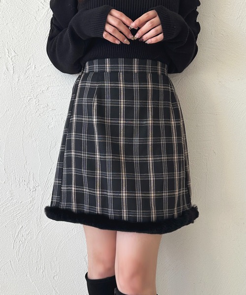 alice auaa ファー付きミニスカート one way（ワンウェイ）の「ファー付きミニスカート（スカート）」 - WEAR