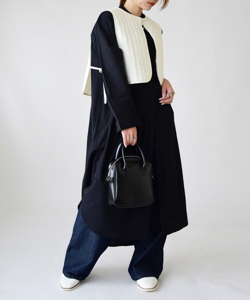 and it_（アンドイット）の「キルティングショートジレ（ベスト・レディース・ダークベージュ/アイボリー/カーキ/ブラック・M-L）」の6枚目の写真