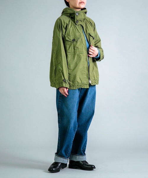 OMNIGOD（オムニゴッド）の「[OMNIGOD womens / オムニゴッド] ダウンプルーフ ミリタリーフーディー（マウンテンパーカー・レディース・オリーブ/イエロー/ベージュ・0）」の17枚目の写真