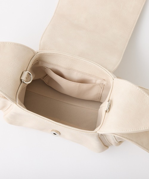 one after another NICE CLAUP(ワンアフターアナザーナイスクラップ)の「レースアップドロストバッグ(ショルダーバッグ・レディース・ダークブラウン/サックスブルー/アイボリー・FREE)」の14枚目の写真