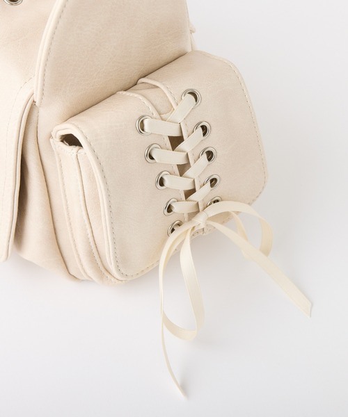 one after another NICE CLAUP(ワンアフターアナザーナイスクラップ)の「レースアップドロストバッグ(ショルダーバッグ・レディース・ダークブラウン/サックスブルー/アイボリー・FREE)」の17枚目の写真