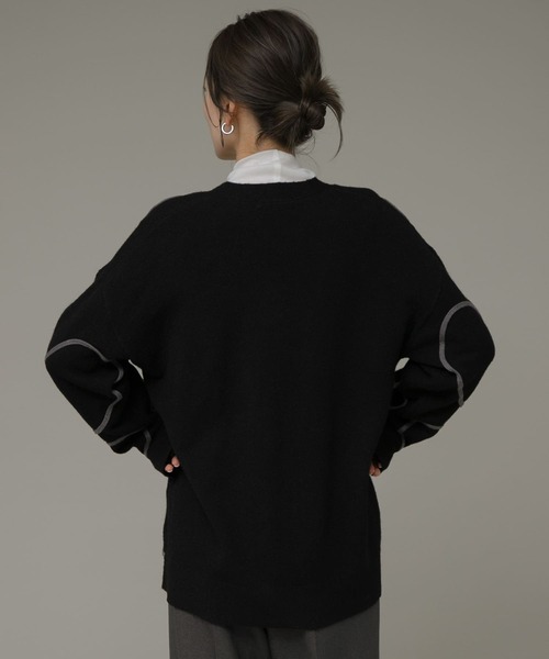 URBAN RESEARCH Sonny Label（アーバンリサーチサニーレーベル）の「コード刺繍Vネックカーディガン（カーディガン/ボレロ・レディース・ブラック/ベージュ/グレー・FREE）」の8枚目の写真