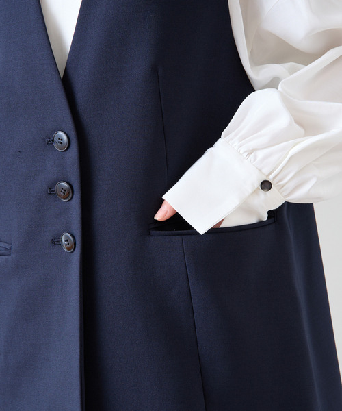 Tiara(ティアラ)の「シングルノーカラージレ(セットアップ対応)(ベスト・レディース・ネイビー/ベージュ・FREE)」の13枚目の写真