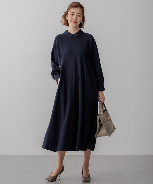 23区 L(ニジュウサンクオオキイサイズ)の「【VERYコラボ】トリアセダブルジョーゼット つけ襟 ボウタイワンピース(ワンピース・レディース・ベージュ系/ネイビー系・44/46/48/50)」の6枚目の写真