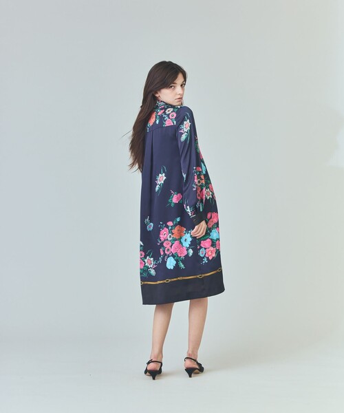 【美品】GRACE CLASS 2025ss ボタニカル スカーフプリントワンピ セール】ボタニカルスカーフプリントワンピース（ワンピース）｜GRACE